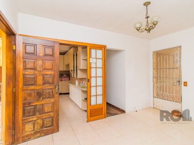 Casa à venda com 224m², 4 quartos, 4 suítes, 3 vagas no bairro Passo d'Areia em Porto Alegre - Foto 10