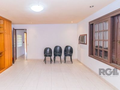 Casa à venda com 224m², 4 quartos, 4 suítes, 3 vagas no bairro Passo d'Areia em Porto Alegre - Foto 11