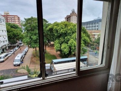 Apartamento à venda com 117m², 3 quartos no bairro Farroupilha em Porto Alegre - Foto 4