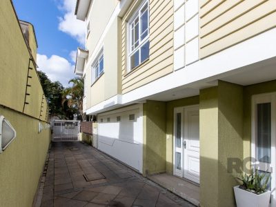 Casa Condominio à venda com 191m², 3 quartos, 1 suíte, 2 vagas no bairro Tristeza em Porto Alegre - Foto 3