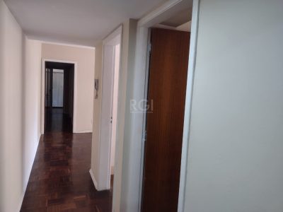 Apartamento à venda com 80m², 2 quartos, 1 vaga no bairro Auxiliadora em Porto Alegre - Foto 3