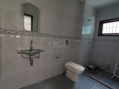 Casa à venda com 284m², 4 quartos, 1 suíte, 4 vagas no bairro Tristeza em Porto Alegre - Foto 29