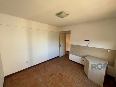 Apartamento à venda com 68m², 2 quartos no bairro Santo Antônio em Porto Alegre - Foto 10