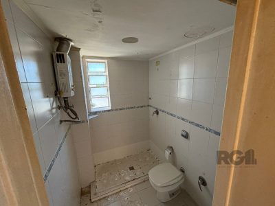 Apartamento à venda com 68m², 2 quartos no bairro Santo Antônio em Porto Alegre - Foto 11