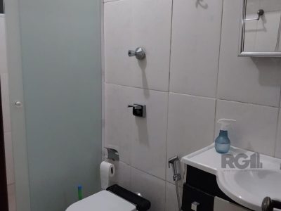 Apartamento à venda com 71m², 2 quartos, 2 vagas no bairro Passo d'Areia em Porto Alegre - Foto 4