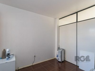 Conjunto/Sala à venda com 32m² no bairro Centro Histórico em Porto Alegre - Foto 15