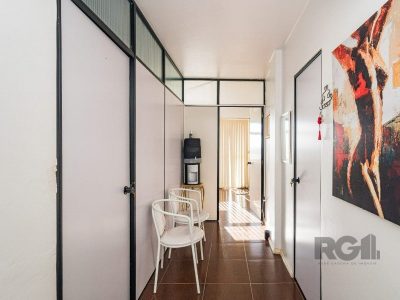 Conjunto/Sala à venda com 32m² no bairro Centro Histórico em Porto Alegre - Foto 19