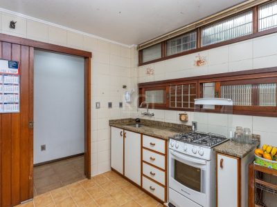 Casa à venda com 212m², 4 quartos, 1 suíte, 4 vagas no bairro Jardim do Salso em Porto Alegre - Foto 21