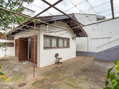 Casa à venda com 212m², 4 quartos, 1 suíte, 4 vagas no bairro Jardim do Salso em Porto Alegre - Foto 29