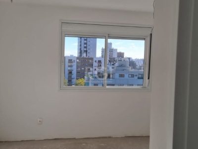 Apartamento à venda com 90m², 2 quartos, 2 suítes, 2 vagas no bairro Petrópolis em Porto Alegre - Foto 12