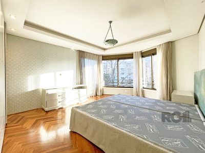 Apartamento à venda com 275m², 3 quartos, 3 suítes, 4 vagas no bairro Bela Vista em Porto Alegre - Foto 7