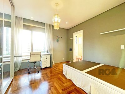 Apartamento à venda com 275m², 3 quartos, 3 suítes, 4 vagas no bairro Bela Vista em Porto Alegre - Foto 14