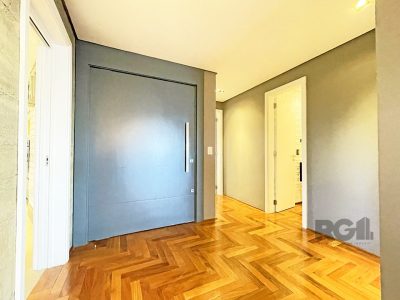 Apartamento à venda com 275m², 3 quartos, 3 suítes, 4 vagas no bairro Bela Vista em Porto Alegre - Foto 19