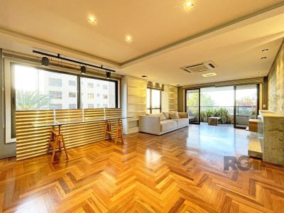 Apartamento à venda com 275m², 3 quartos, 3 suítes, 4 vagas no bairro Bela Vista em Porto Alegre - Foto 30