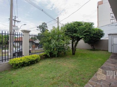 Casa à venda com 268m², 3 quartos, 1 suíte, 6 vagas no bairro Cristo Redentor em Porto Alegre - Foto 18