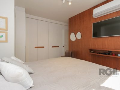 Apartamento à venda com 65m², 2 quartos, 1 suíte, 1 vaga no bairro Tristeza em Porto Alegre - Foto 12