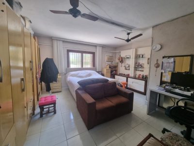 Casa à venda com 180m², 5 quartos, 3 suítes, 2 vagas no bairro Ipanema em Porto Alegre - Foto 7