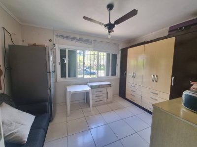 Casa à venda com 180m², 5 quartos, 3 suítes, 2 vagas no bairro Ipanema em Porto Alegre - Foto 11