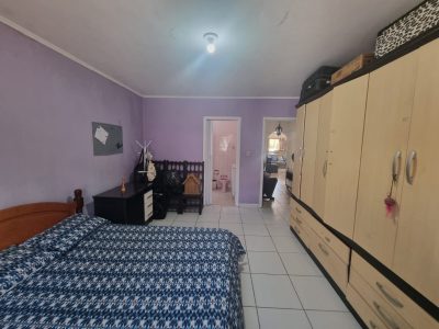 Casa à venda com 180m², 5 quartos, 3 suítes, 2 vagas no bairro Ipanema em Porto Alegre - Foto 14