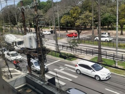 Conjunto/Sala à venda com 96m² no bairro Bom Fim em Porto Alegre - Foto 8