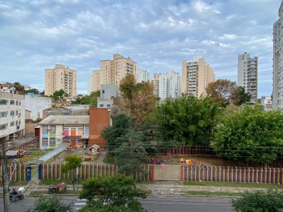 Apartamento à venda com 68m², 2 quartos, 1 suíte, 1 vaga no bairro Passo d'Areia em Porto Alegre - Foto 8