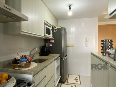 Apartamento à venda com 68m², 2 quartos, 1 suíte, 1 vaga no bairro Passo d'Areia em Porto Alegre - Foto 17