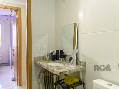 Apartamento à venda com 68m², 2 quartos, 1 suíte, 1 vaga no bairro Passo d'Areia em Porto Alegre - Foto 33