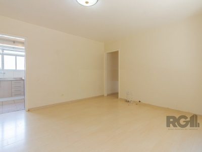 Apartamento à venda com 104m², 3 quartos, 1 vaga no bairro Petrópolis em Porto Alegre - Foto 2