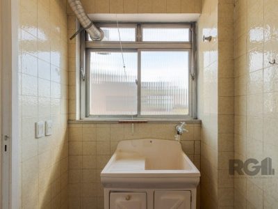 Apartamento à venda com 104m², 3 quartos, 1 vaga no bairro Petrópolis em Porto Alegre - Foto 6