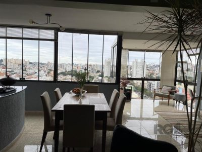 Cobertura à venda com 116m², 2 quartos, 1 suíte, 1 vaga no bairro Jardim Botânico em Porto Alegre - Foto 14