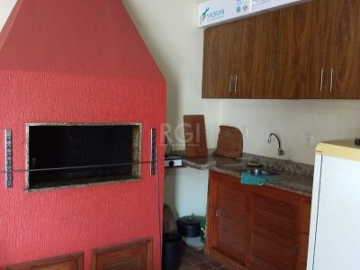 Casa à venda com 177m², 4 quartos, 1 suíte, 2 vagas no bairro Partenon em Porto Alegre - Foto 5