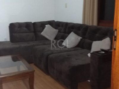 Casa à venda com 177m², 4 quartos, 1 suíte, 2 vagas no bairro Partenon em Porto Alegre - Foto 2