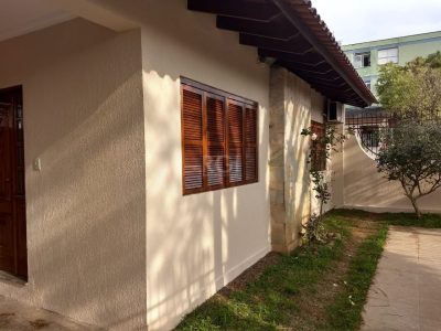 Casa à venda com 177m², 4 quartos, 1 suíte, 2 vagas no bairro Partenon em Porto Alegre - Foto 20