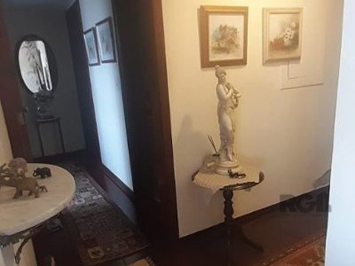 Apartamento à venda com 95m², 3 quartos, 1 suíte no bairro Petrópolis em Porto Alegre - Foto 2