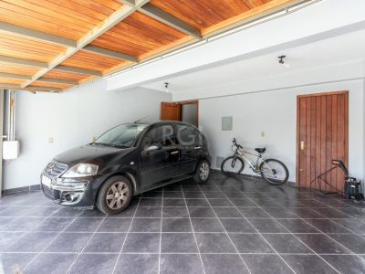 Casa à venda com 451m², 5 quartos, 1 suíte, 4 vagas no bairro Cristal em Porto Alegre - Foto 19