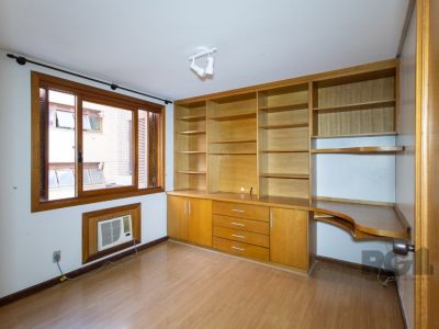 Apartamento à venda com 121m², 3 quartos, 1 suíte, 1 vaga no bairro Tristeza em Porto Alegre - Foto 33