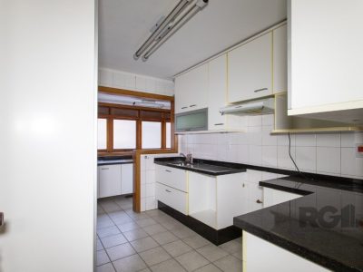 Apartamento à venda com 121m², 3 quartos, 1 suíte, 1 vaga no bairro Tristeza em Porto Alegre - Foto 3