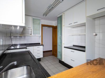 Apartamento à venda com 121m², 3 quartos, 1 suíte, 1 vaga no bairro Tristeza em Porto Alegre - Foto 11