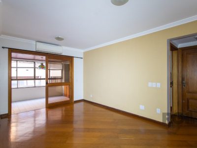 Apartamento à venda com 121m², 3 quartos, 1 suíte, 1 vaga no bairro Tristeza em Porto Alegre - Foto 14