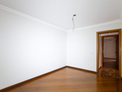 Apartamento à venda com 121m², 3 quartos, 1 suíte, 1 vaga no bairro Tristeza em Porto Alegre - Foto 19