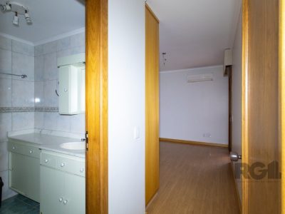 Apartamento à venda com 121m², 3 quartos, 1 suíte, 1 vaga no bairro Tristeza em Porto Alegre - Foto 21