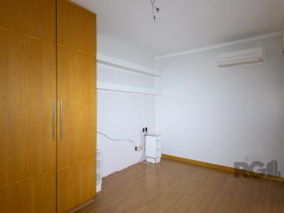 Apartamento à venda com 121m², 3 quartos, 1 suíte, 1 vaga no bairro Tristeza em Porto Alegre - Foto 23