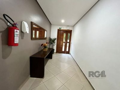 Apartamento à venda com 51m², 2 quartos, 1 suíte, 1 vaga no bairro Glória em Porto Alegre - Foto 4