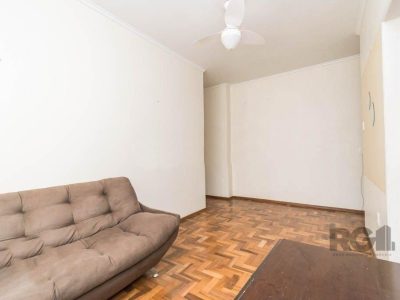 Apartamento à venda com 60m², 2 quartos no bairro Floresta em Porto Alegre - Foto 3