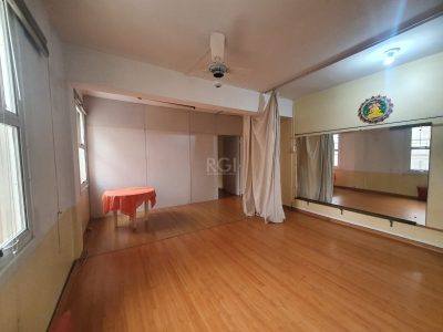 Conjunto/Sala à venda com 90m² no bairro Centro Histórico em Porto Alegre - Foto 4