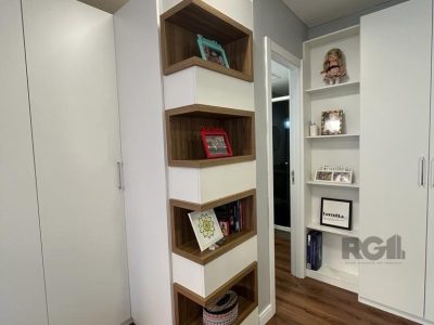 Apartamento à venda com 92m², 3 quartos, 1 suíte, 2 vagas no bairro Menino Deus em Porto Alegre - Foto 19