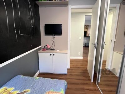 Apartamento à venda com 92m², 3 quartos, 1 suíte, 2 vagas no bairro Menino Deus em Porto Alegre - Foto 16