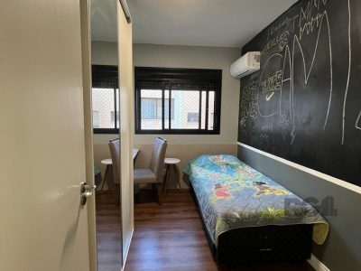 Apartamento à venda com 92m², 3 quartos, 1 suíte, 2 vagas no bairro Menino Deus em Porto Alegre - Foto 14