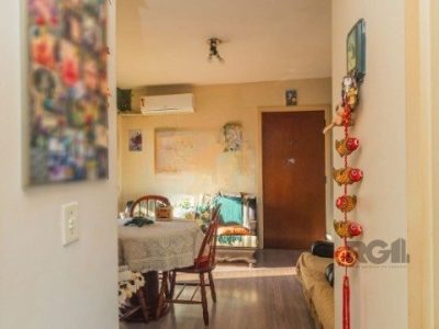 Apartamento à venda com 55m², 2 quartos, 1 vaga no bairro Farroupilha em Porto Alegre - Foto 4