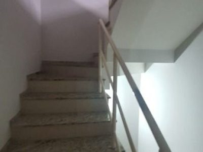 Casa à venda com 251m², 3 quartos, 1 suíte, 2 vagas no bairro Ipanema em Porto Alegre - Foto 8